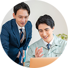 先輩社員と後輩社員